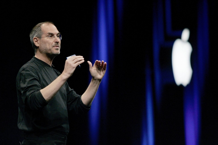 Không có đại sứ thương hiệu Apple mà chính Steve Jobs tạo nên bản sắc cho Apple (Nguồn: Showbiz Cheat Sheet)