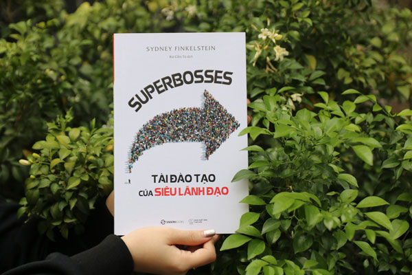 Sydney Finkelstein và quyển sách thứ hai của ông – Superbosses